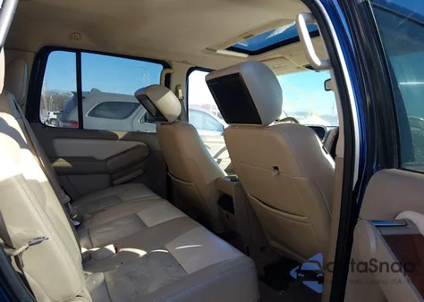 2007 Ford Explorer Eddie Bauer из США, поврежденный, VIN 1FMEU74867UB80909